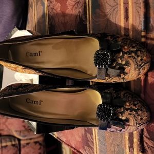 Size 8B cami women heels